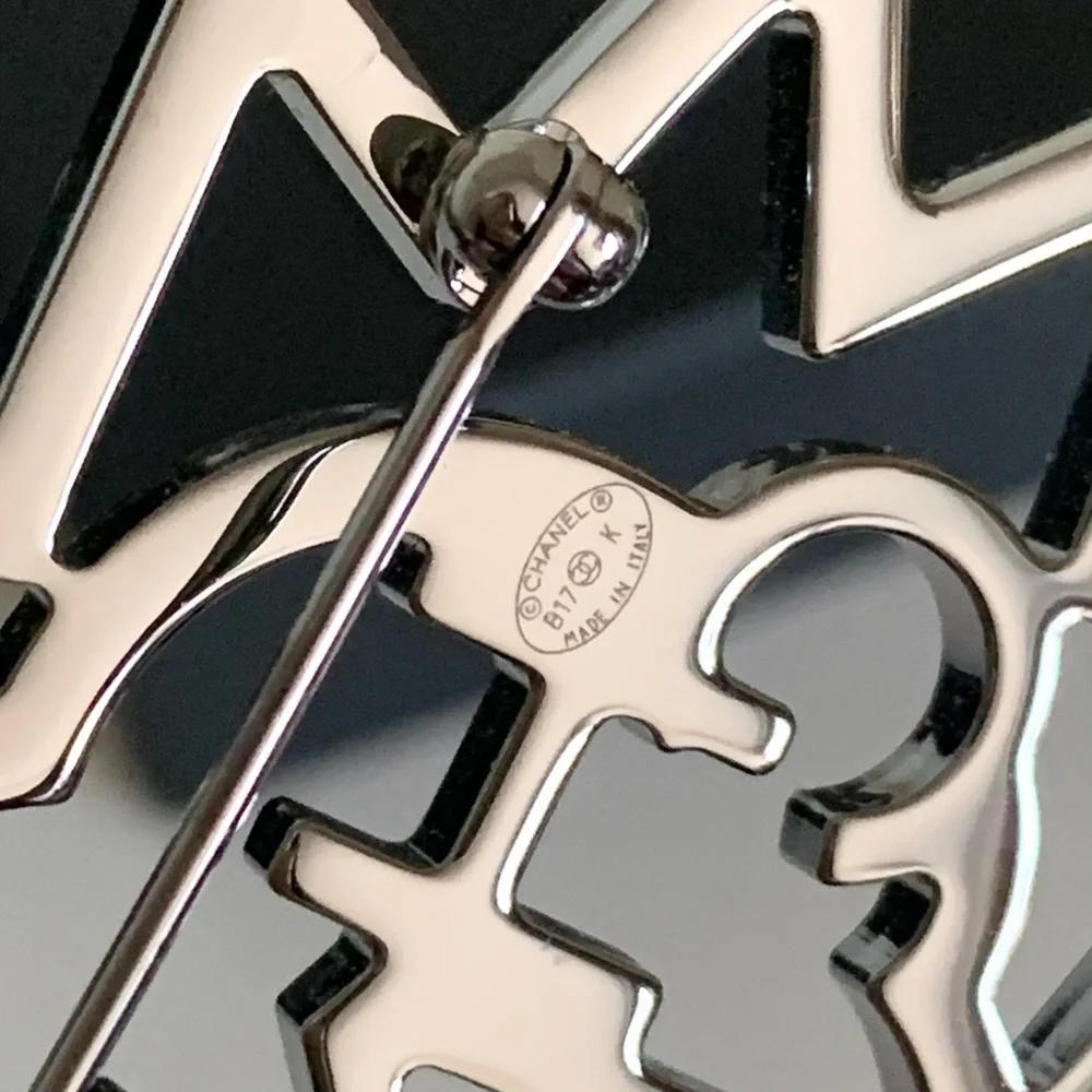 Chanel Large Bam Pow 💥 Brooch pin - Picture 3 of 16